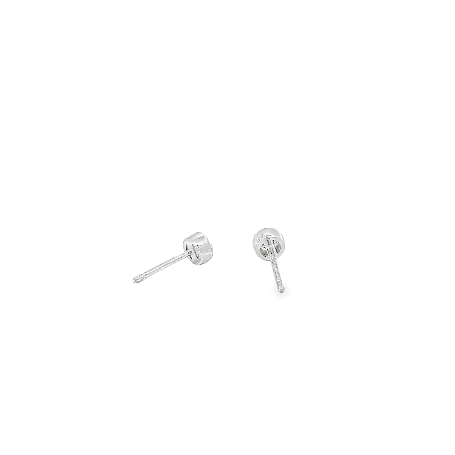 Round Diamond Stud Earrings in White Gold