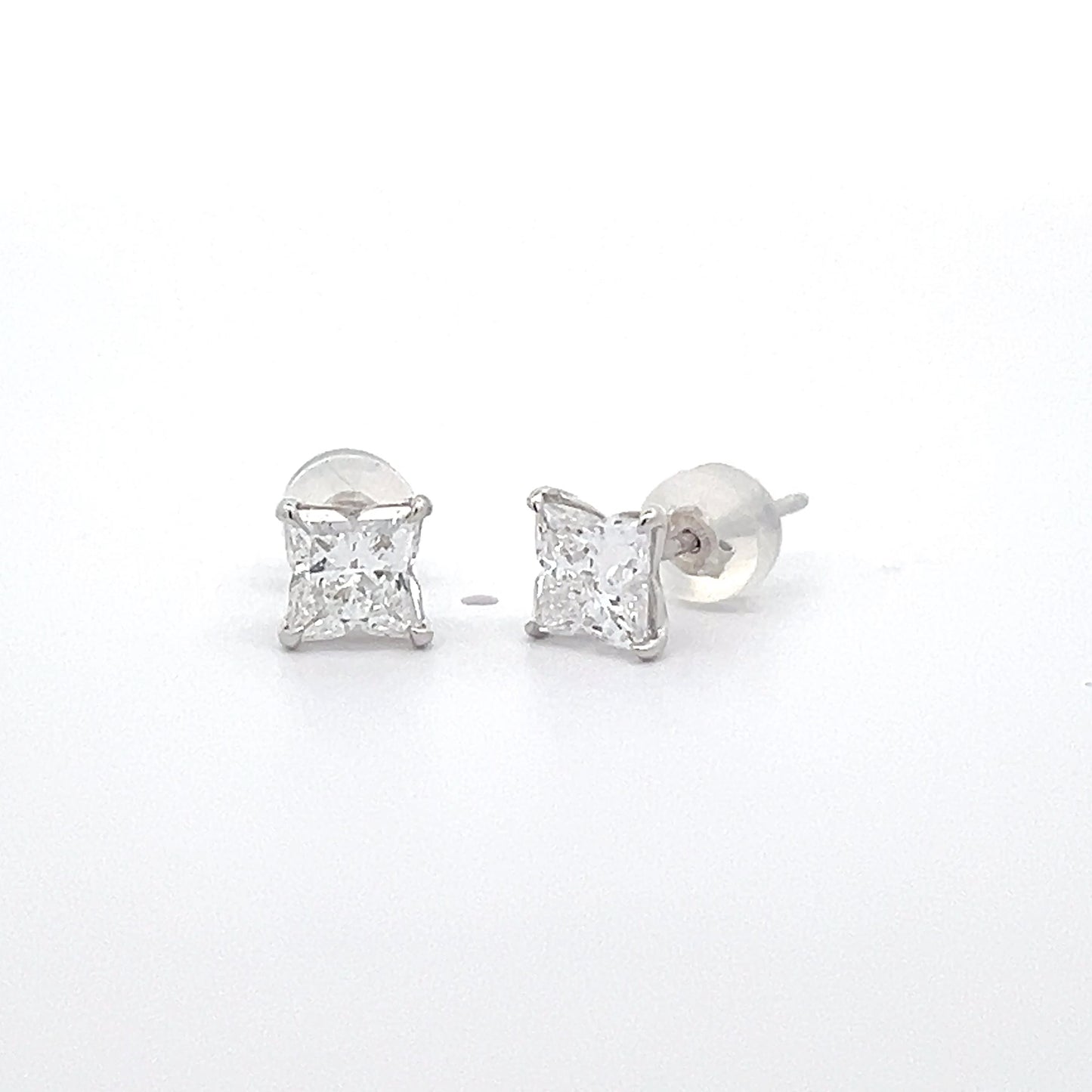百合花形切割 1.54克拉培育鑽石白金耳環