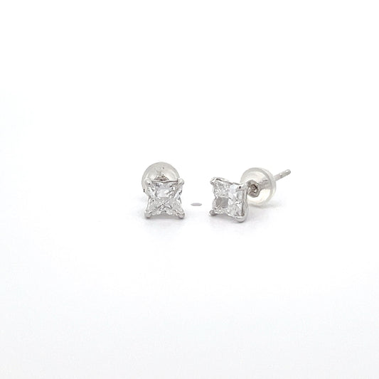 百合花形切割 1.05 克拉培育钻石镀铑银耳环