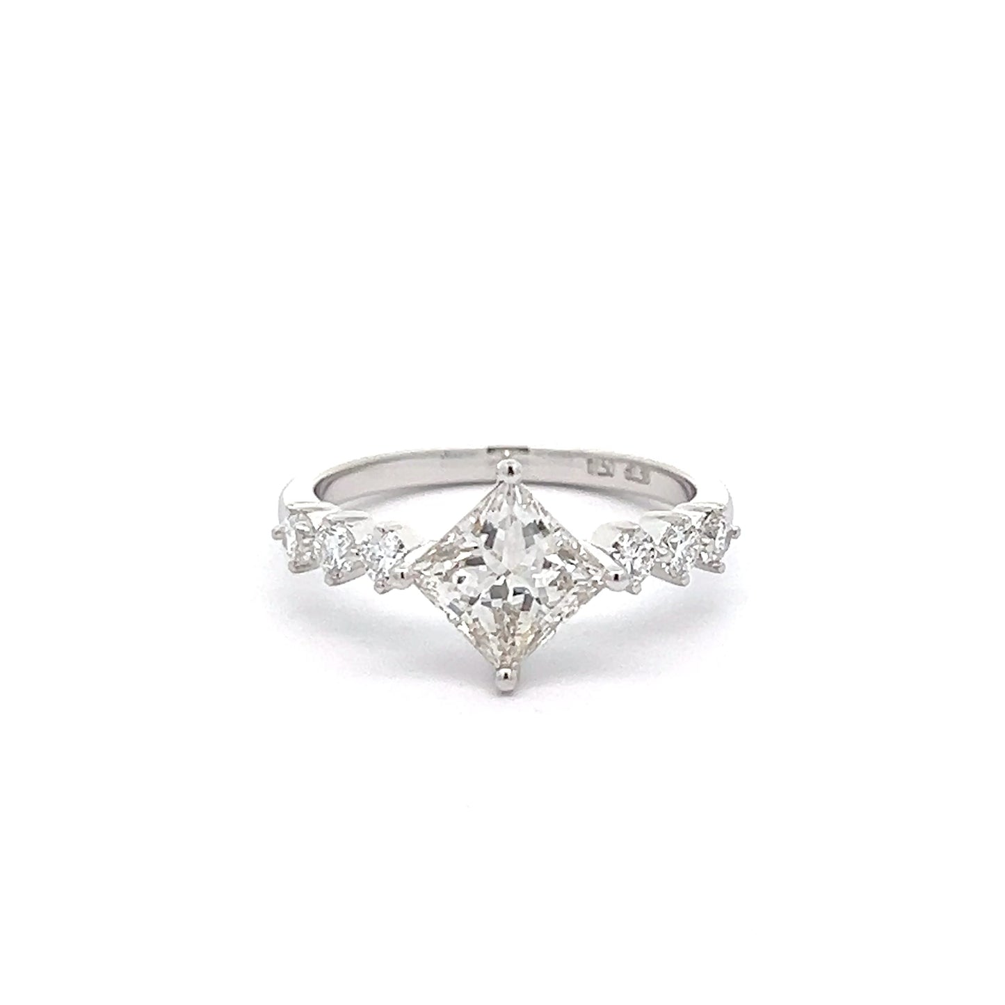 Princess cut 1.50ct Lab-grown Diamond Ring