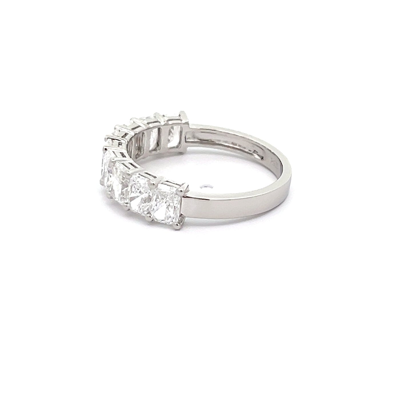 Radiant Cut Lab-grown Diamond Ring in Platinum